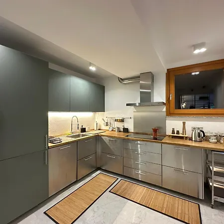 La Caletta Apartment- Panoramic Shared Pool, Secured Parking, Water Activities Appartement Blevio