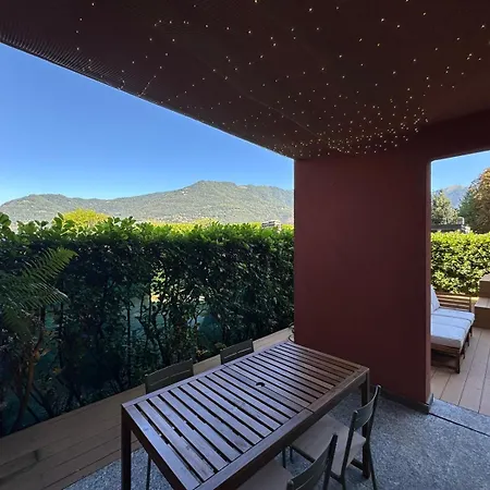 La Caletta Apartment- Panoramic Shared Pool, Secured Parking, Water Activities Blevio